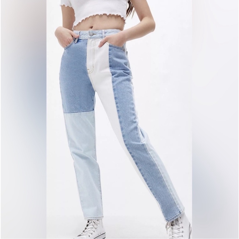 PacSun Mom Jeans Size 27 Patchwork Denim High Rise 90s Pockets 100% Cotton Blue